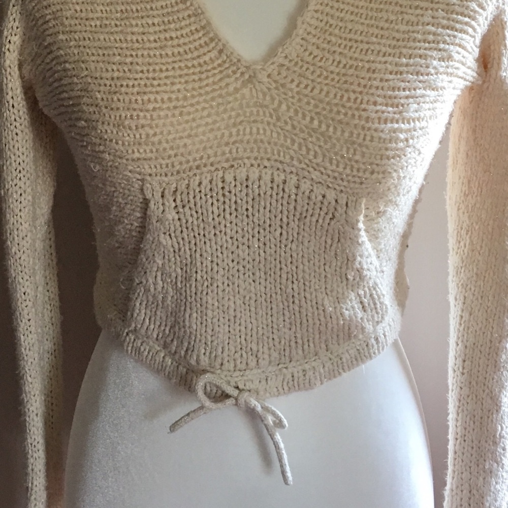 Old Navy knit hooded cream midriff sweater